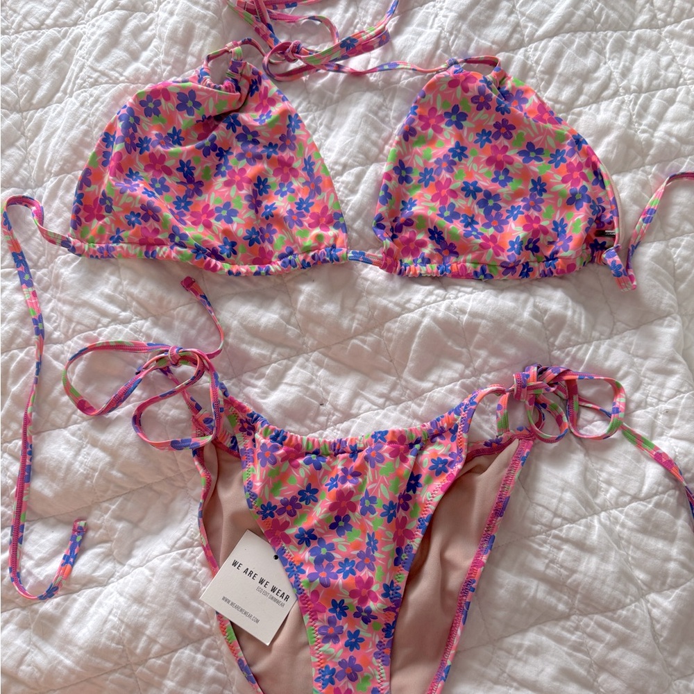 Floral pink bikini set
